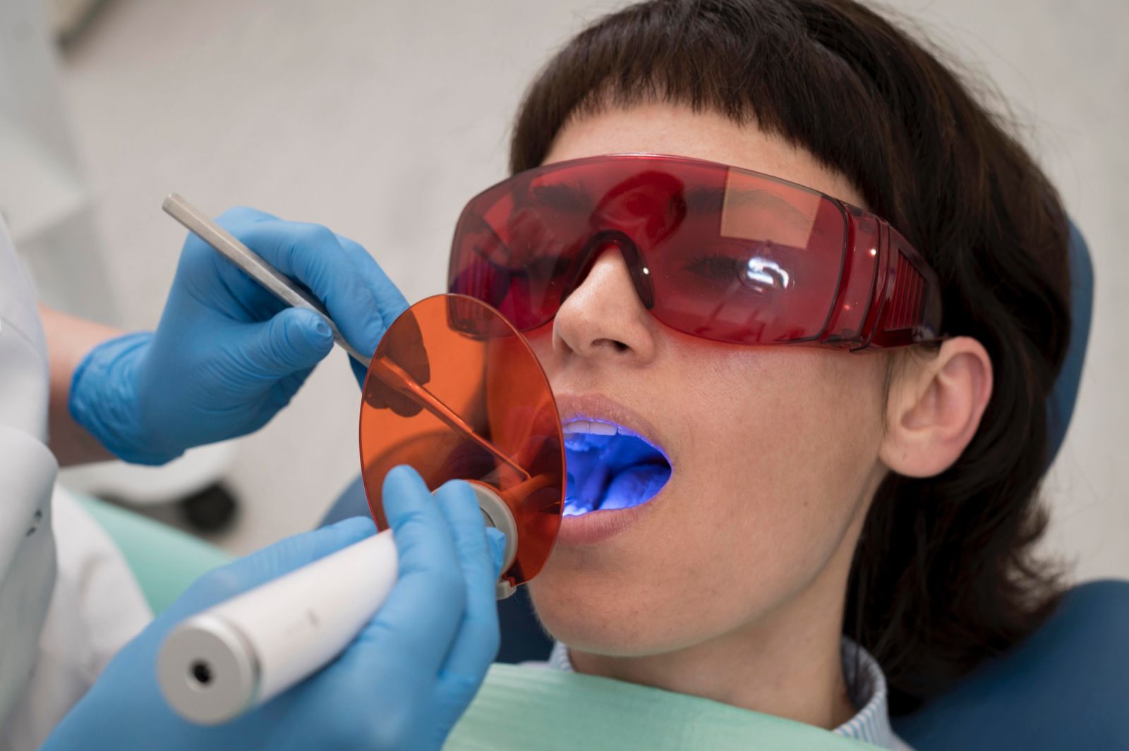 Az inlay tömés tartós megoldást jelent a fogak megtartása érdekében.